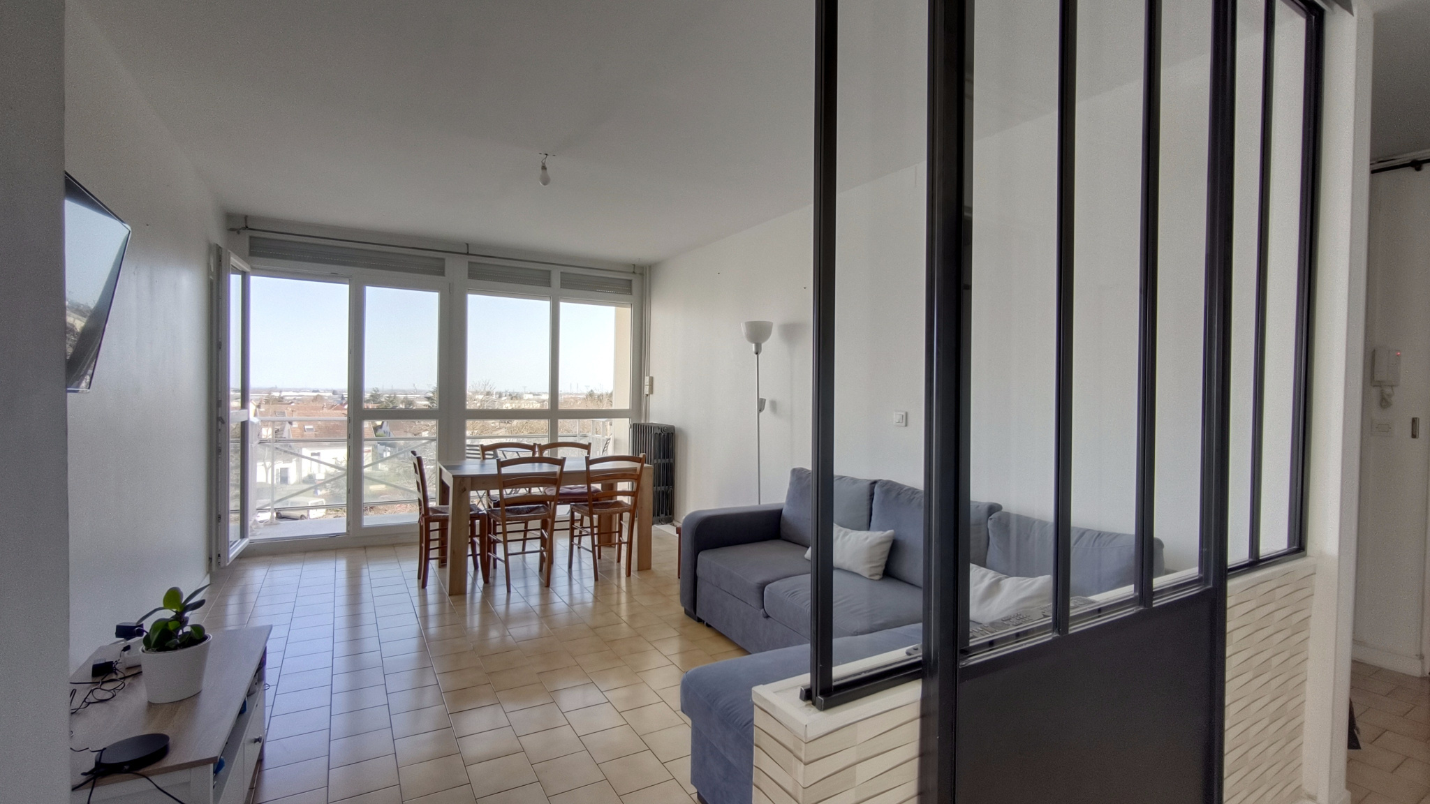A vendre à Chenove, bel appartement T4 lumineux de 73 m2 avec balcon et cave